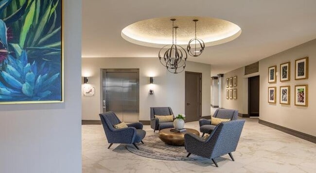 Photo - 5500 Broadway Unit b5