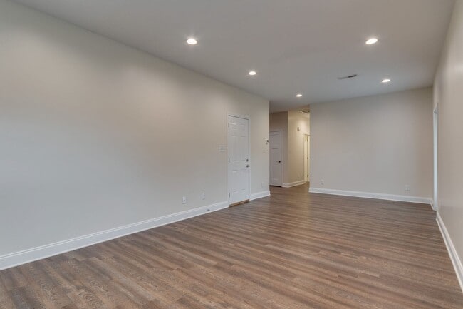 Photo - 2 Bedroom 1 car garage