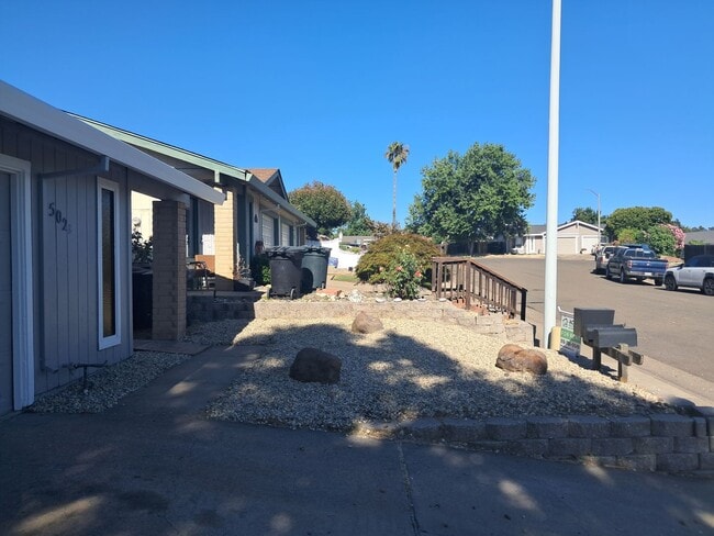 Photo - Roseville 2 Bedroom Duplex, New Carpet, Central Heat and Air, Large Fenced Yard
