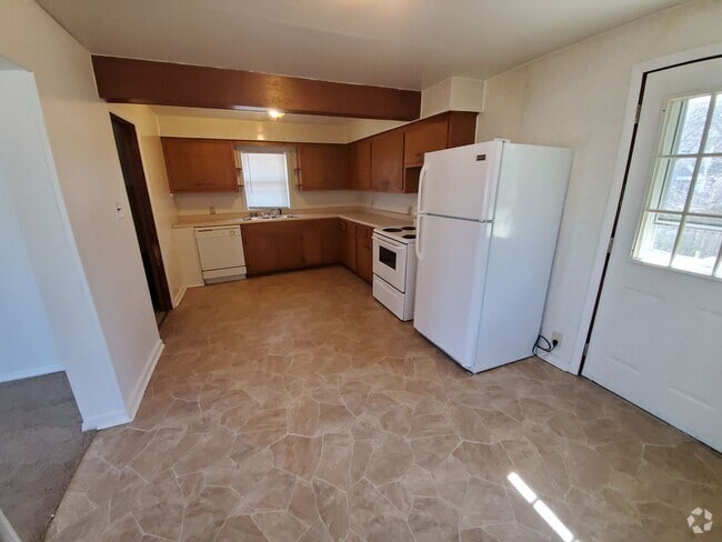 Building Photo - 935 Dousman St Rental