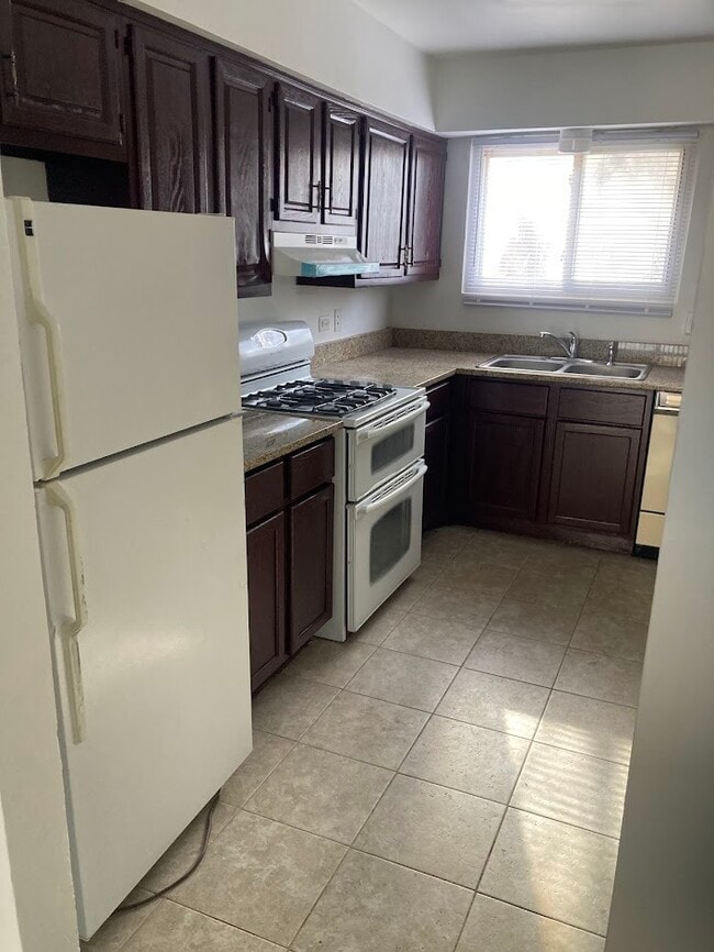 Photo - 92 Olesen Dr Unit 101