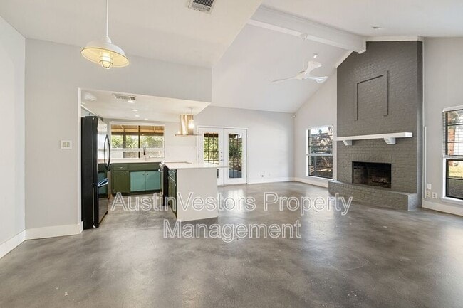 Building Photo - 2025 Monarch Dr Unit B Rental