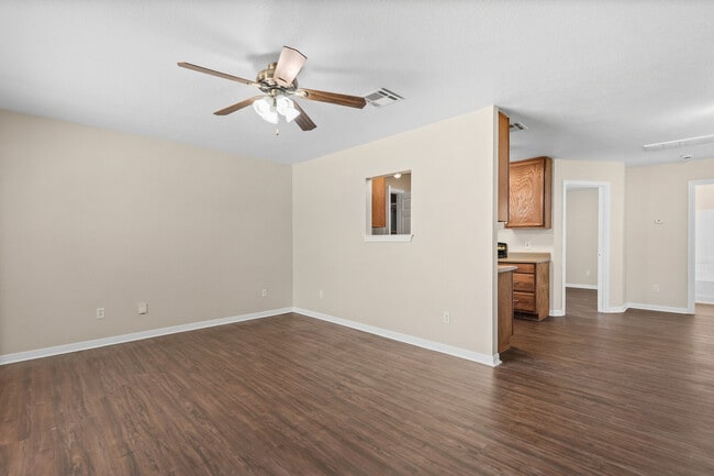 Photo - 217 E Craven Ave