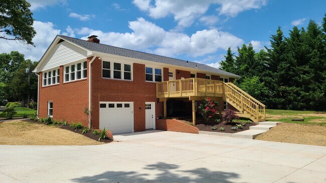 Photo - 7 Cedar Dr