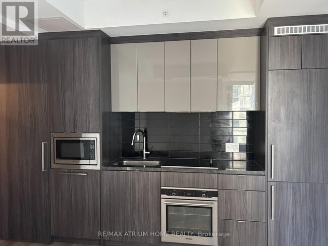 Photo - 115 Blue Jays Way Unit 1912