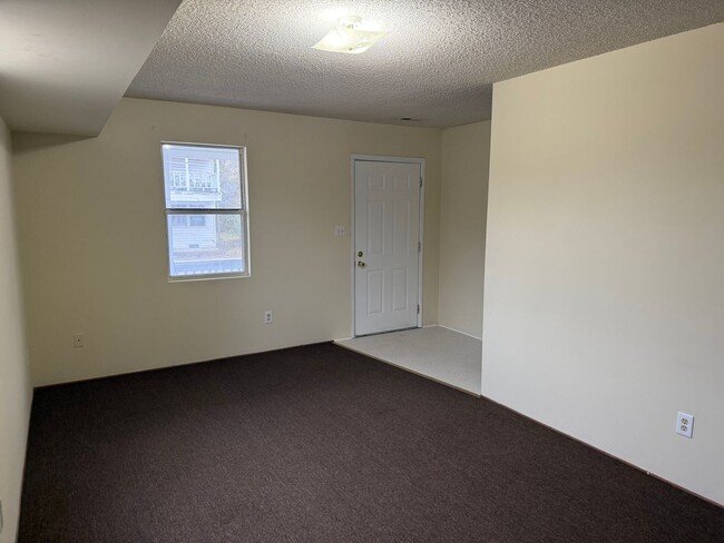 Photo - Cozy Home with a Great Location In Town