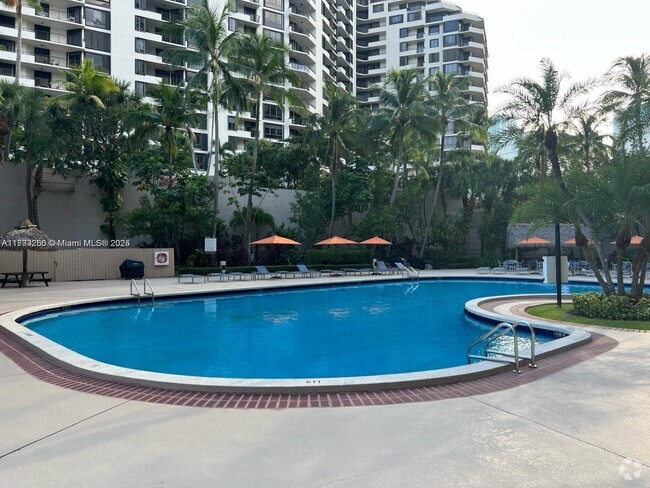 Building Photo - 540 Brickell Key Dr Unit 722 Rental