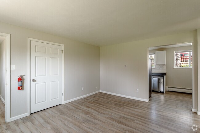 1BR, 1BA - 650 SF - Grey Pointe