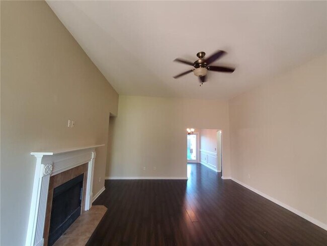 Photo - 115 Fontenot Dr House