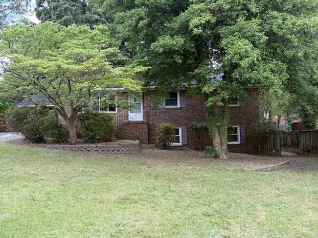 Spacious 4 Bed 2.5 bath Home Close to Fort... - Spacious 4 Bed 2.5 bath Home Close to Fort...