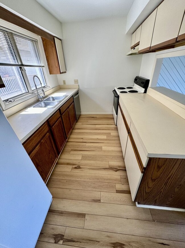 Photo - LYNNHAVEN SHORES - Starfish Condo