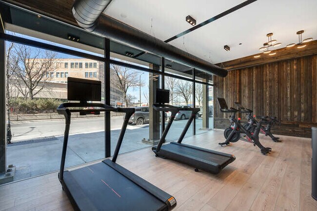 Photo - 1257 N Ashland Ave Unit 202