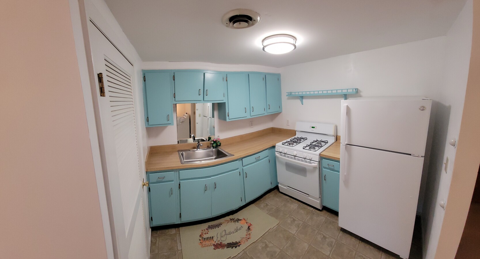 Photo - 172 Howland Ave