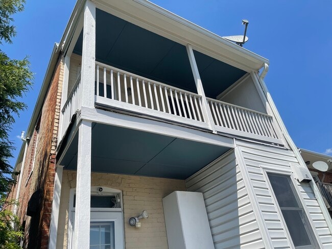 Photo - 216 Washington St