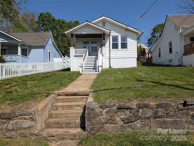 Photo - 28 Woodrow Ave