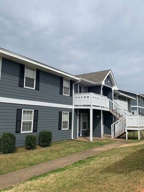 Photo - Arbours at Victoria Place Apartments