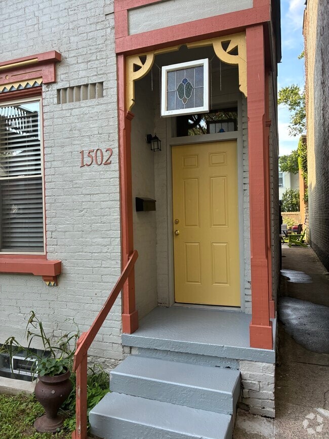 Building Photo - 1502 Chase Ave Rental