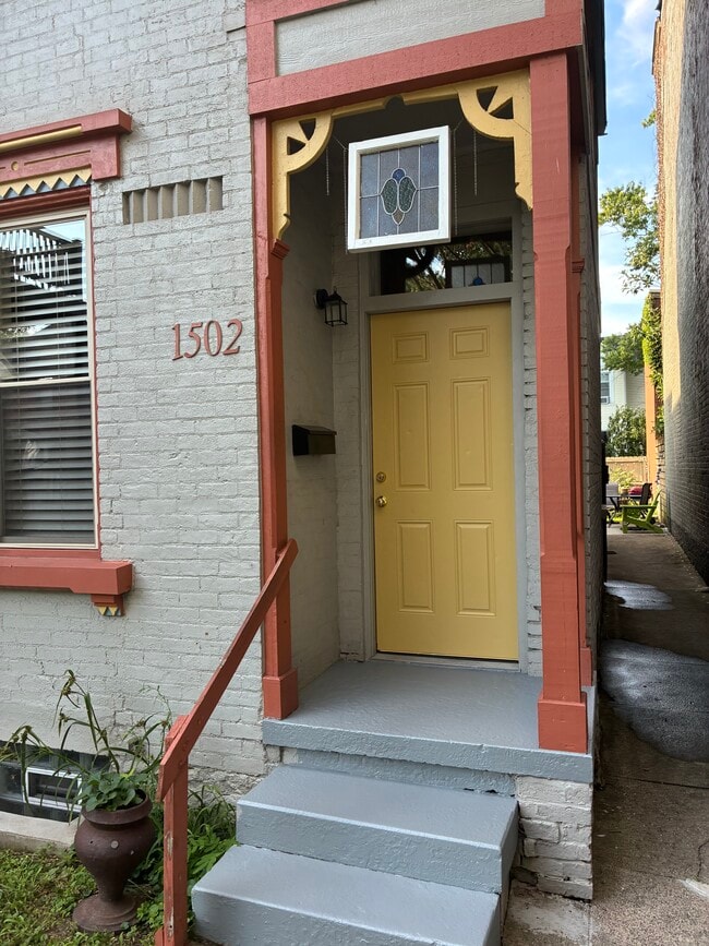 Building Photo - 1502 Chase Ave Rental