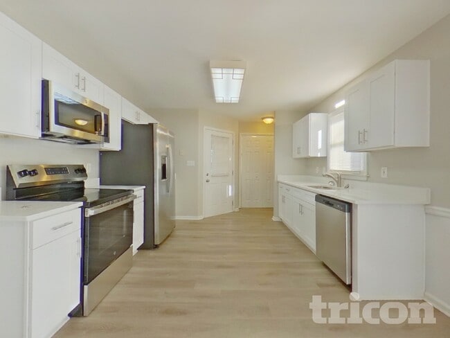 Photo - 4957 Horton Pl