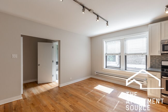 Building Photo - 2424 N Kedzie Blvd Unit 106