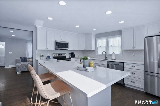 Photo - 457 Summit St