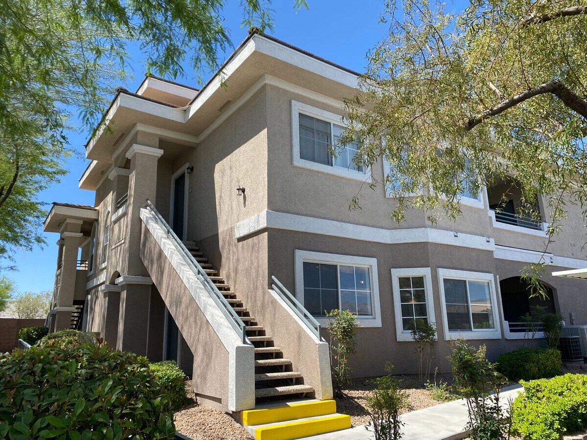 Welcome Home! Gorgeous Upgraded 1231 Sq Ft... - Welcome Home! Gorgeous Upgraded 1231 Sq Ft...