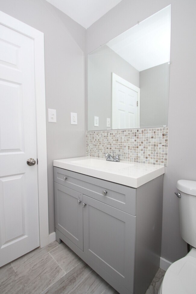 Photo - 882 N Fallon St