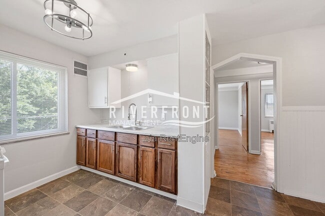 7796 Stillwell Rd Unit 4