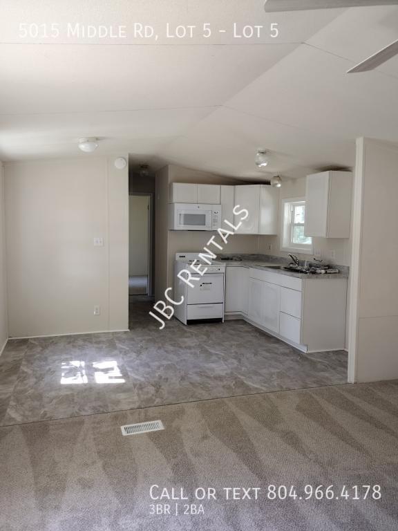 Photo - 5015 Middle Rd Unidad Lot 5