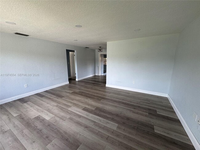 Photo - 6868 NW 28th St