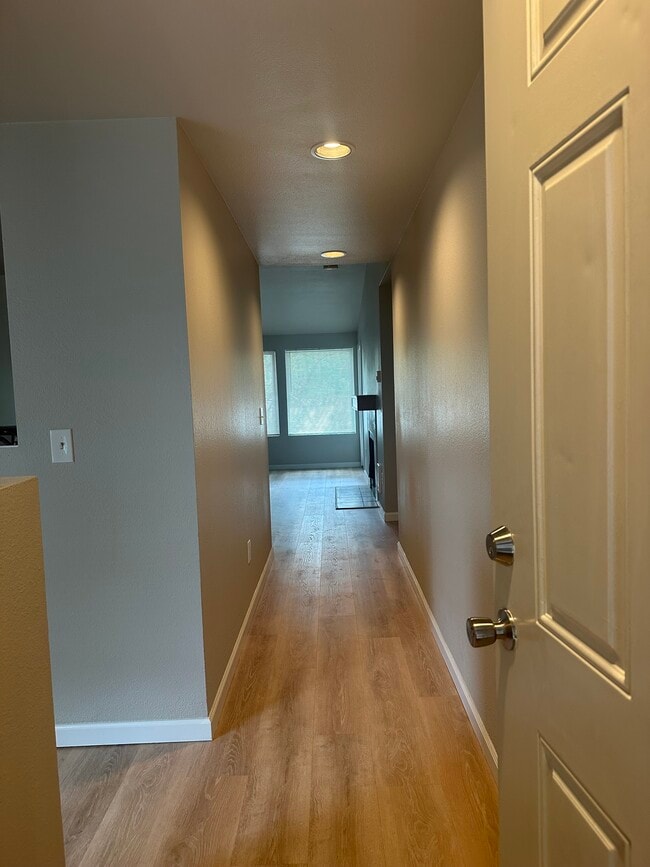 Building Photo - 26339 116th Ave SE Unit Aspen Grove I-303