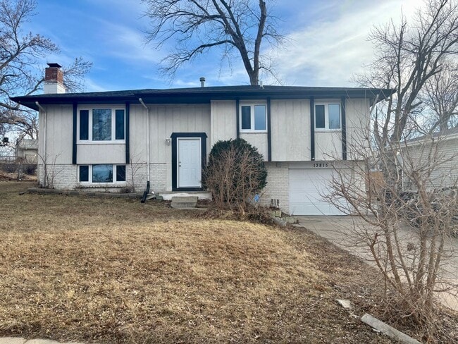 Building Photo - 13815 West Cir