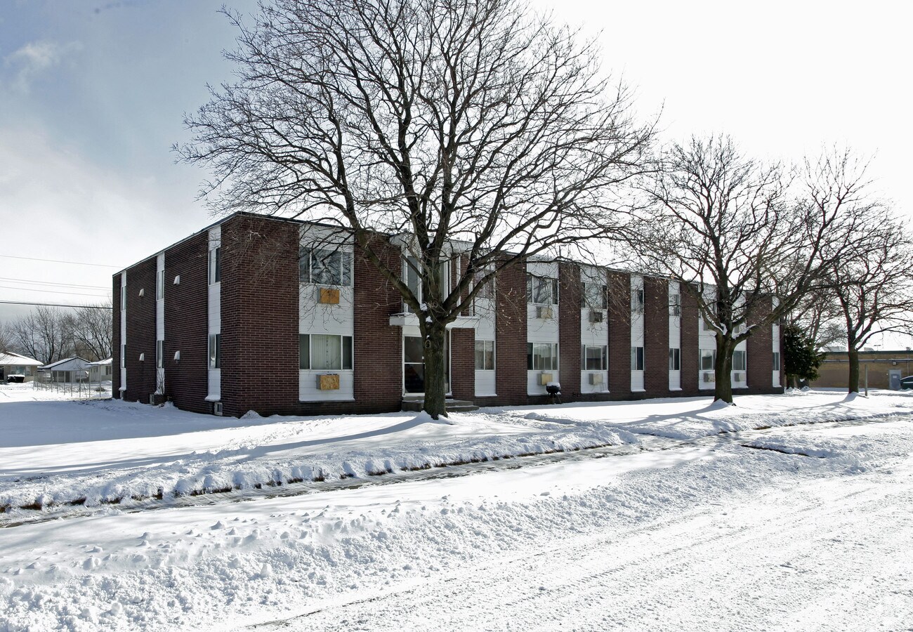 Photo - 3514 50th St Apartments
