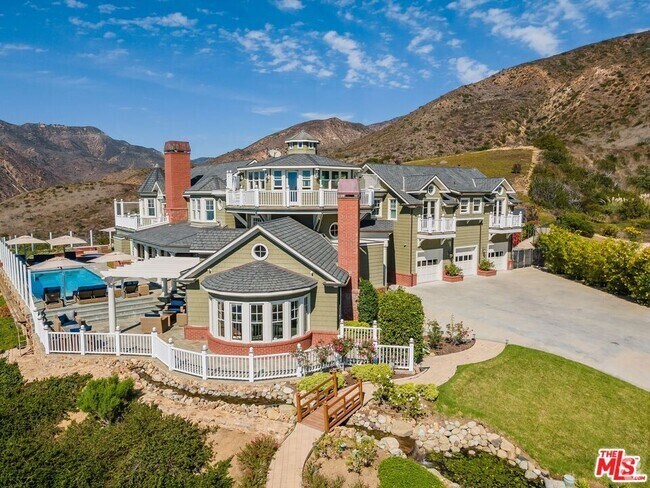 Building Photo - 6277 Sea Star Dr Rental