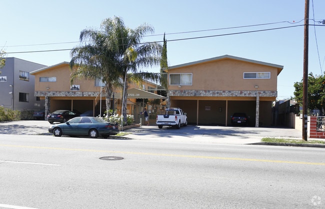 Building Photo - 5725 Vineland Rental