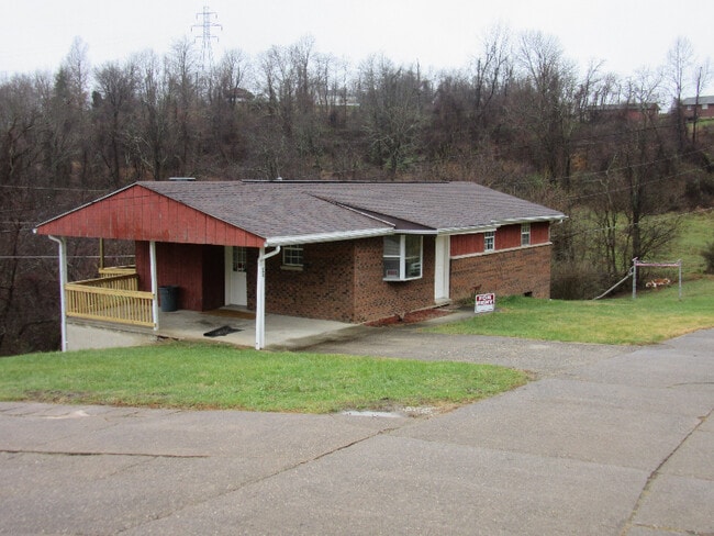 Photo - 15 Circle Dr