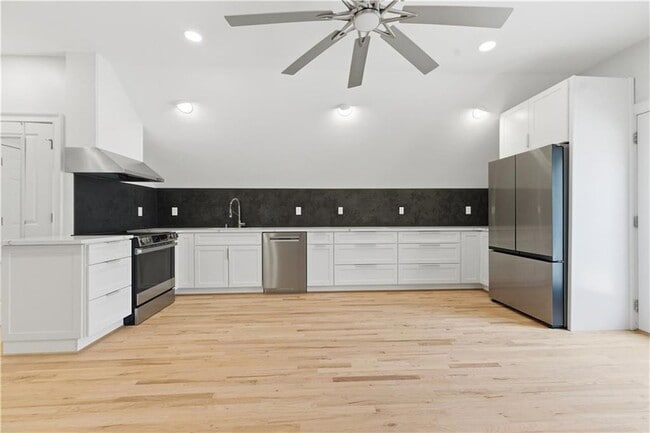 Photo - 850 Ormewood Ave SE