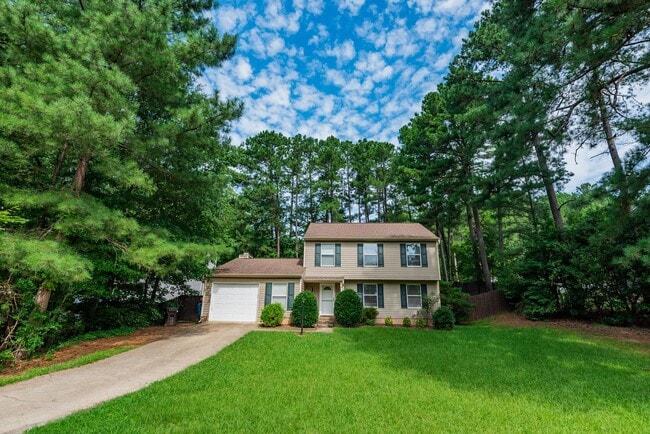 Photo - Spacious 3 bedroom home in desirable SW Durham! Super dog friendly with large fenced yard!
