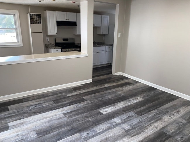 Photo - 99 Mammoth Rd Unit 2