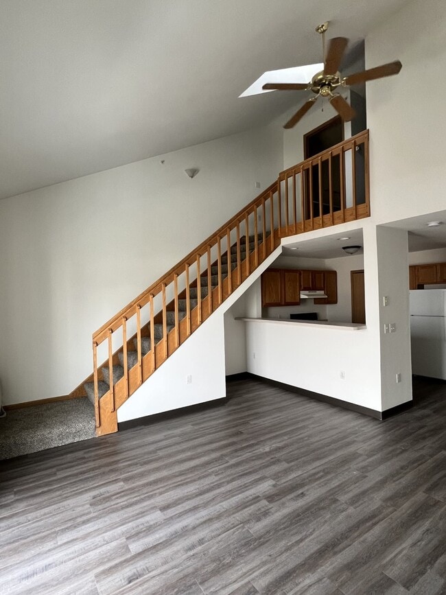 We offer a variety of floor plans from studios and lofted apartments to 2 bedroom homes. - Saddlebrook