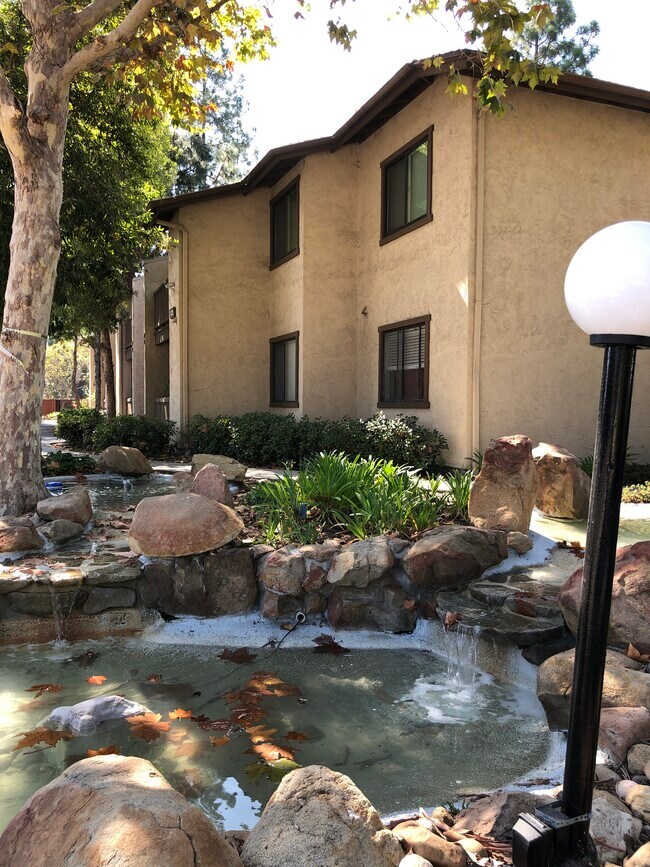 Building Photo - 10232 Black Mountain Rd Unit 94