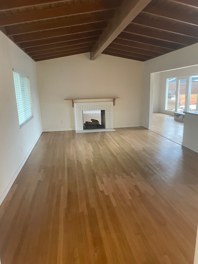 Building Photo - 5741 E 23rd St