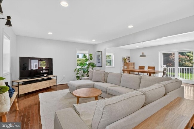 Photo - 4613 Willow Run Dr