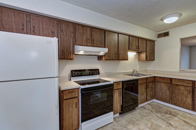 Photo - 3771 Heathrow Dr