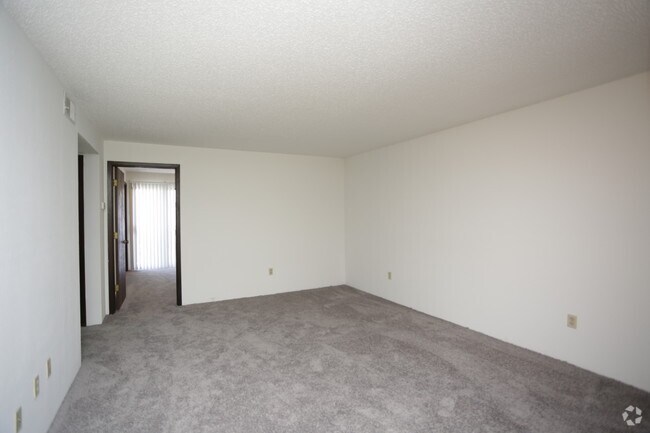 1BR, 1BA - 630 SF - The Place Apartments