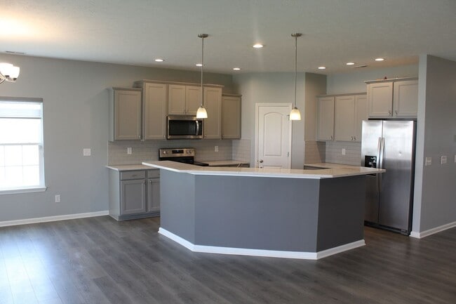 Photo - Beautiful Ranch in a popular Avon Community!