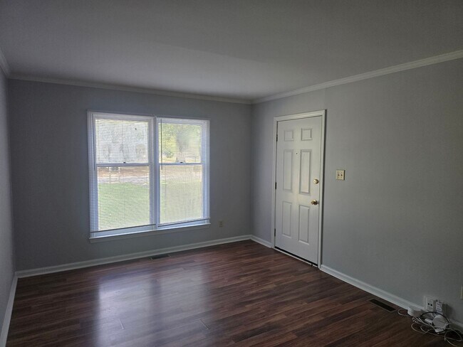 2214 Daley Rd Unit Side B