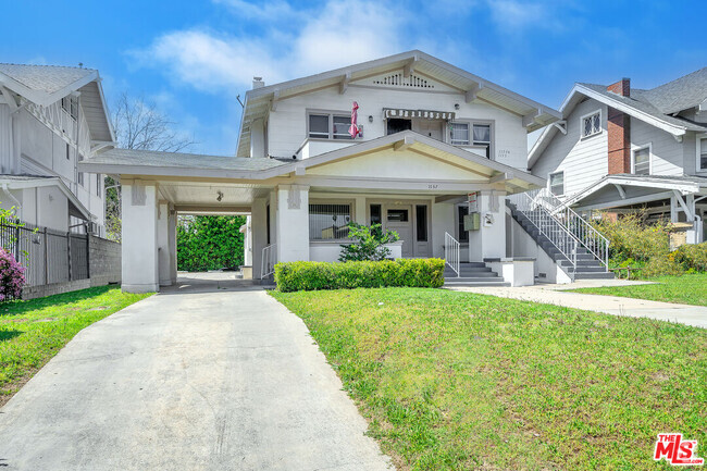 Building Photo - 1159 5th Ave Rental