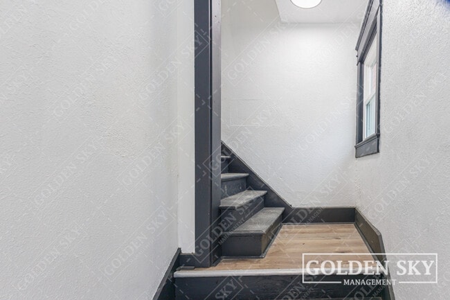 Photo - 219 E Willard St Unit 3