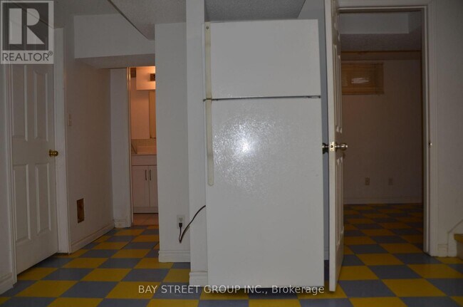 Photo - 283 Port Royal Trail